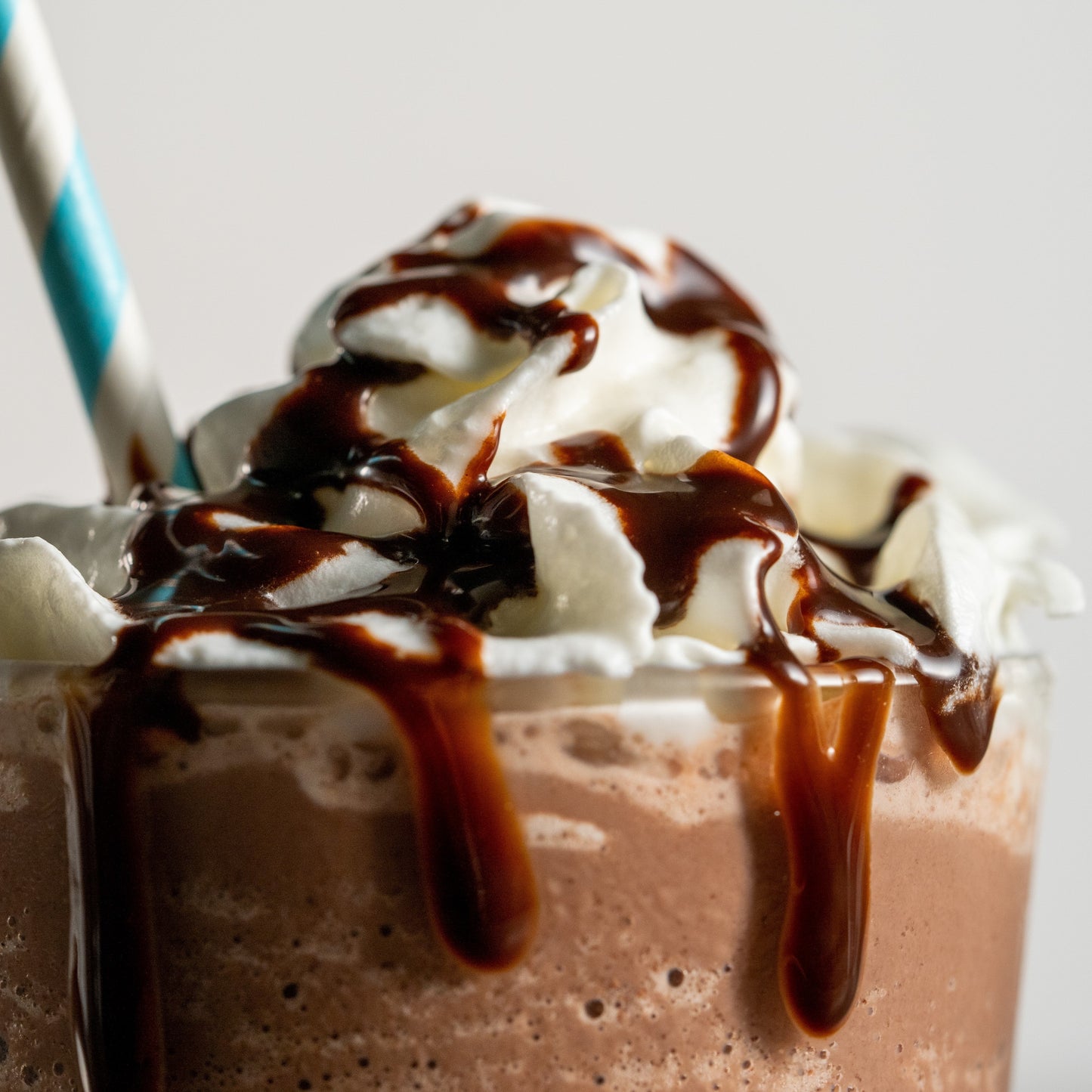 Frozenta Signature Chocolate Sauce - 4 Pack (256 oz.)